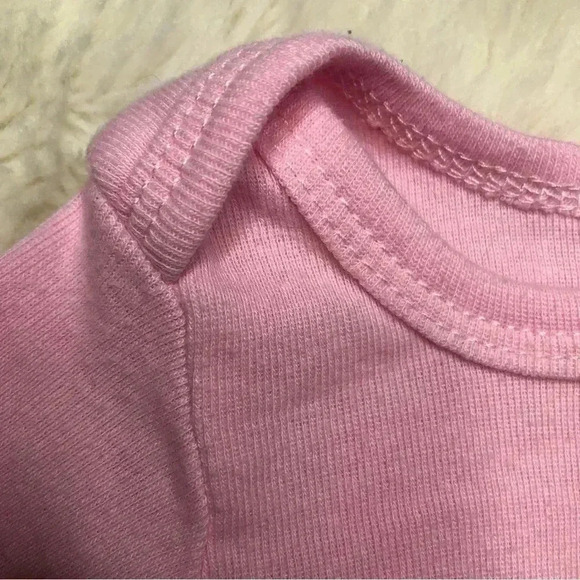 Juicy Couture Diaper Shirt  Onesie Pink Heart / Floral Size 0-3 Months - Picture 4 of 16